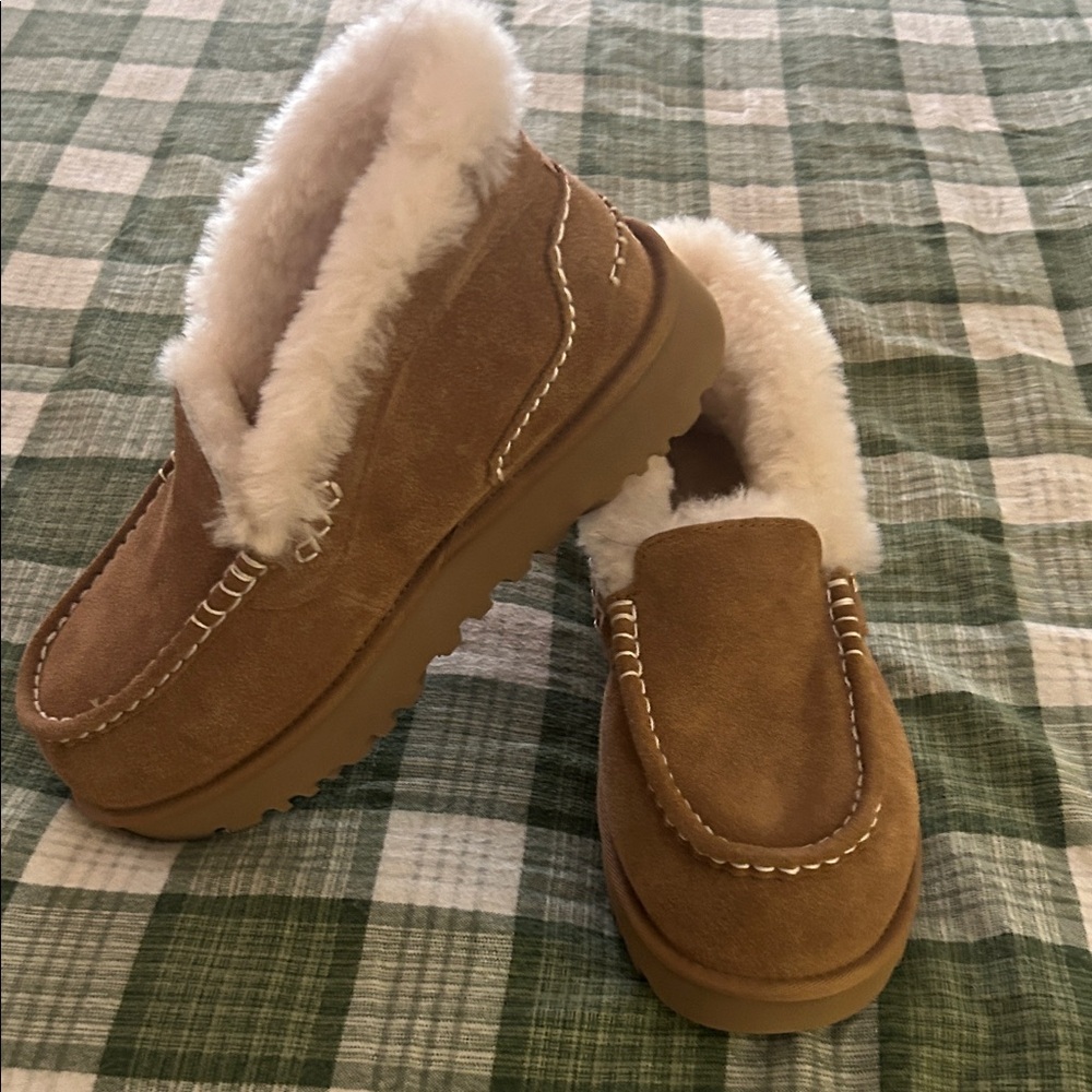 UGG Chestnut Slip-On Faux-Shearling Moccasins - Picture 7 of 8